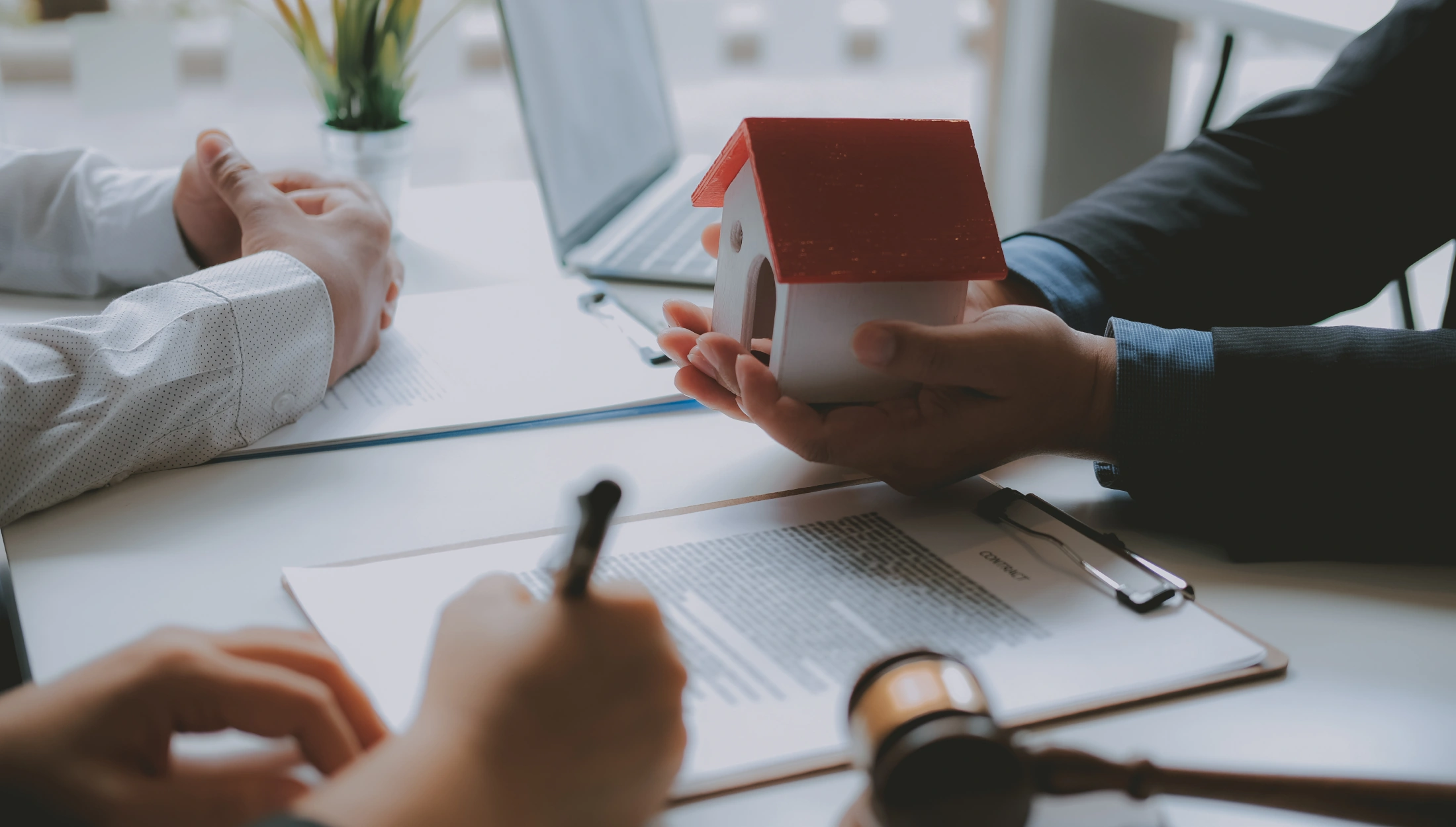 Análisis profundo de la póliza